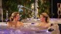 2 vrouwen in whirpool bij de Valkenberg